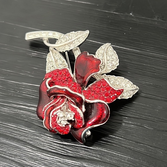 Nolan Miller Red Enamel and stone Silver Tone Brooch - Picture 4 of 4